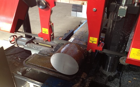 兴业卧式带锯床加工时出现明显振荡如何排查？